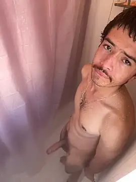 Snapshot of demonslayerr999 chatting on 12.18.24 demonslayerr999 online show from 12.18.24