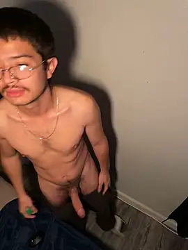 Snapshot of demonslayerr999 chatting on 12.19.24 demonslayerr999 online show from 12.19.24