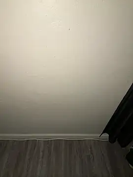 Snapshot of demonslayerr999 chatting on 12.24.24 demonslayerr999 online show from 12.24.24