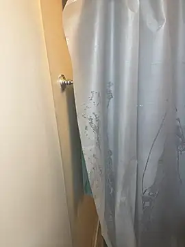 Snapshot of demonslayerr999 chatting on 02.07.25 demonslayerr999 online show from 02.07.25