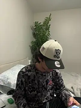 Snapshot of demonslayerr999 chatting on 02.27.25 demonslayerr999 online show from 02.27.25