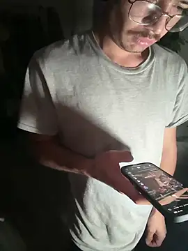 Snapshot of demonslayerr999 chatting on 09.18.25 demonslayerr999 online show from 09.18.25