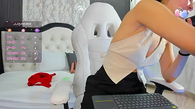 amara falcon online show from 12.07.24