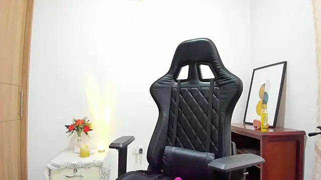 amara falcon online show from 10.07.25