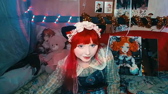 Usagi Blush  online show from 12.15.24