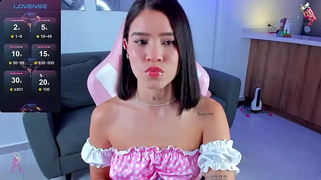 sophia willians online show from 01.06.25