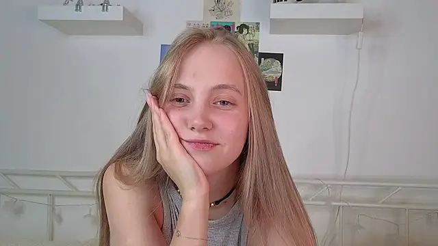 Snapshot of _Appr0ved_ chatting on 02.11.25 Appr0ved online show from 02.11.25