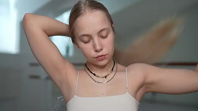 Snapshot of _Appr0ved_ chatting on 02.15.25 Appr0ved online show from 02.15.25