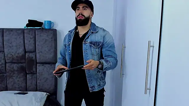 Zack Froone online show from 02.20.25