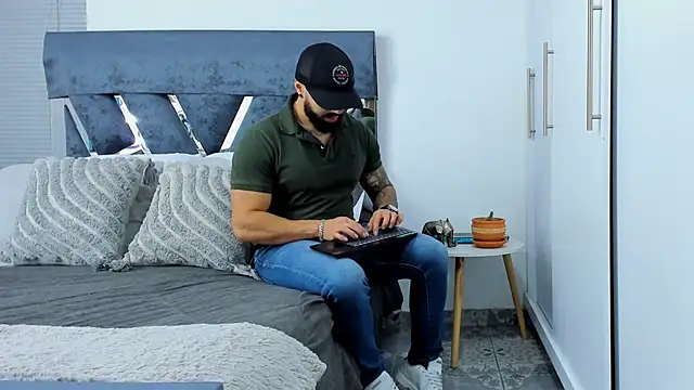 Zack Froone online show from 10.23.25