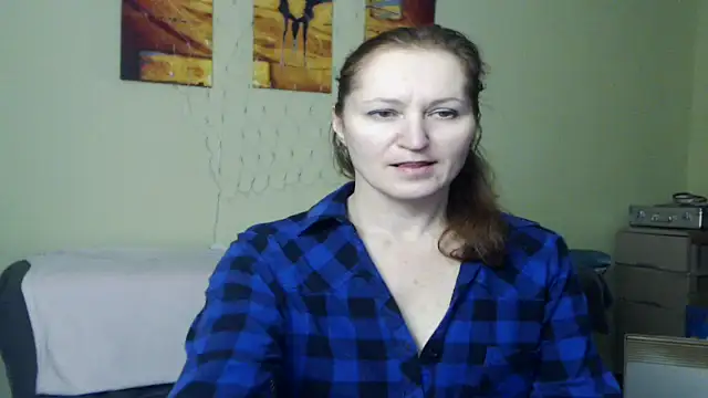 Snapshot of AmellyGrand chatting on 12.12.24 AmellyGrand online show from 12.12.24