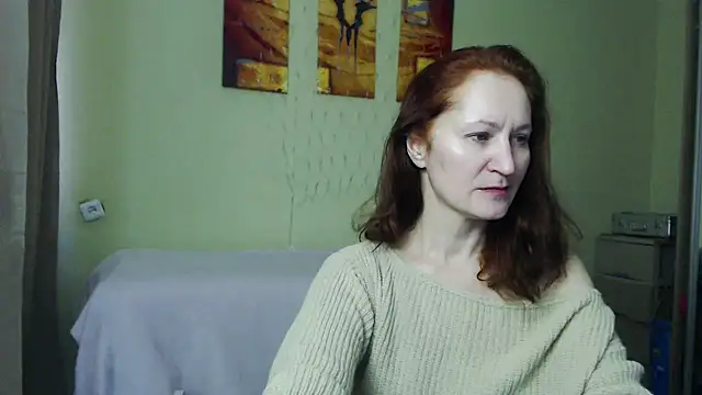 Snapshot of AmellyGrand chatting on 12.27.24 AmellyGrand online show from 12.27.24