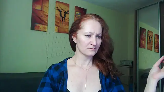 Snapshot of AmellyGrand chatting on 01.18.25 AmellyGrand online show from 01.18.25