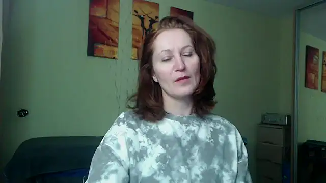 Snapshot of AmellyGrand chatting on 02.18.25 AmellyGrand online show from 02.18.25