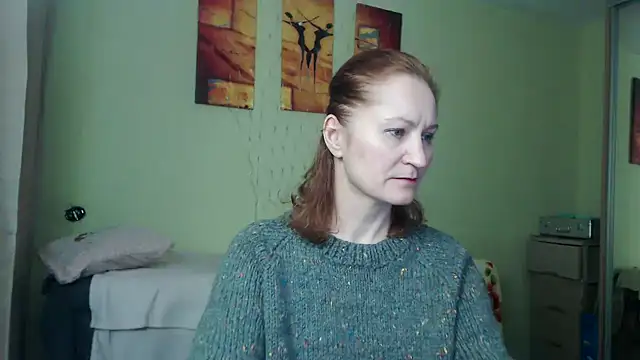 Snapshot of AmellyGrand chatting on 02.28.25 AmellyGrand online show from 02.28.25