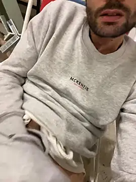 Snapshot of athenphysics chatting on 01.12.25 athenphysics online show from 01.12.25