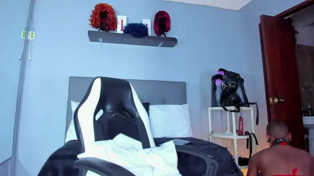 Snapshot of Coco_Kiss chatting on 10.08.25 Coco Kiss online show from 10.08.25