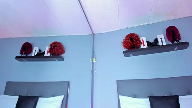 Snapshot of Coco_Kiss chatting on 10.18.25 Coco Kiss online show from 10.18.25