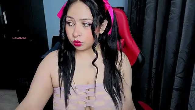 Snapshot of charlotee_lovee69 chatting on 10.09.25 charlotee lovee69 online show from 10.09.25