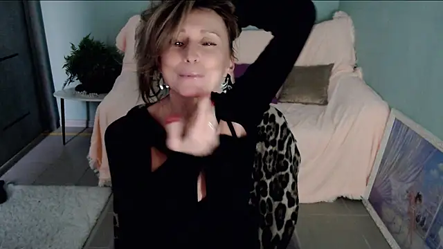 HornyMilf 777 online show from 03.05.25