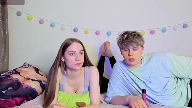 Emily and Ilumi online show from 12.26.24