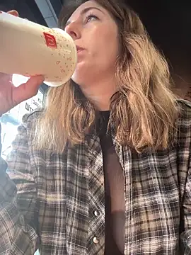 MommmyYummy online show from 03.13.25