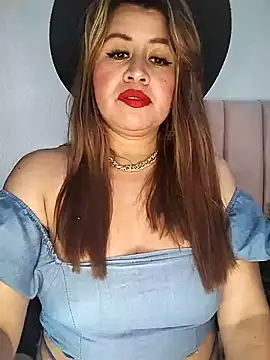 Snapshot of isabellacen chatting on 02.20.26 isabellacen online show from 02.20.26