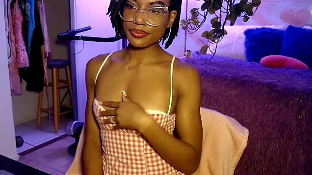 CocoSage online show from 12.04.25