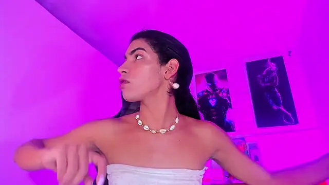 Snapshot of Alahia_Rodriguez chatting on 02.28.25 Alahia Rodriguez online show from 02.28.25