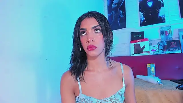 Snapshot of Alahia_Rodriguez chatting on 03.15.25 Alahia Rodriguez online show from 03.15.25