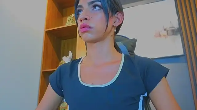 Alahia Rodriguez online show from 07.17.26
