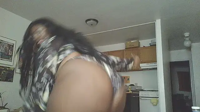 Snapshot of SiminFox chatting on 09.22.25 SiminFox online show from 09.22.25