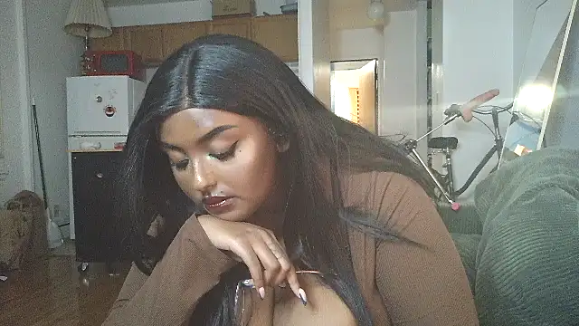 Snapshot of SiminFox chatting on 09.25.25 SiminFox online show from 09.25.25