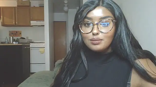 Snapshot of SiminFox chatting on 10.01.25 SiminFox online show from 10.01.25