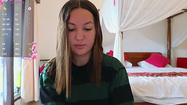 Nelly Fischer online show from 12.14.25