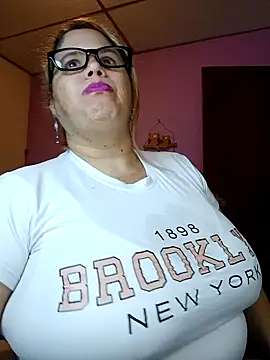 EllisW8 online show from 02.15.26