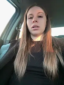 Snapshot of MilissaSee chatting on 02.18.25 MilissaSee online show from 02.18.25