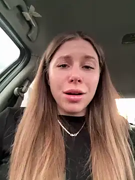 Snapshot of MilissaSee chatting on 03.02.25 MilissaSee online show from 03.02.25