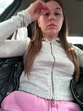 Snapshot of MilissaSee chatting on 03.05.25 MilissaSee online show from 03.05.25