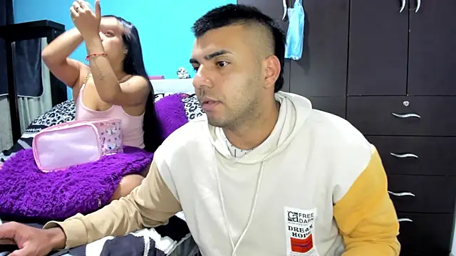 Snapshot of 2ScarletandRyan8 chatting on 10.23.25 2ScarletandRyan8 online show from 10.23.25