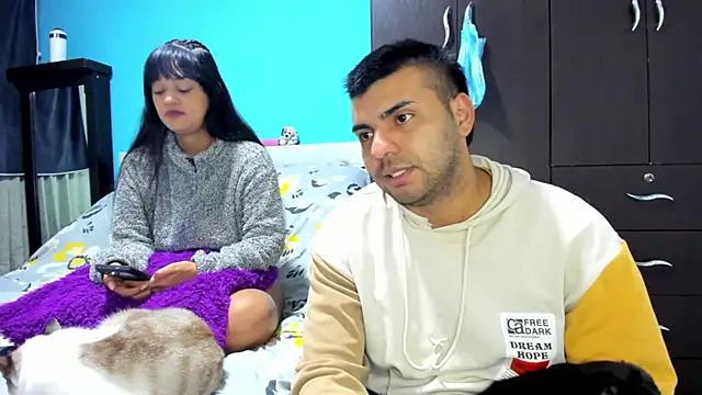 Snapshot of 2ScarletandRyan8 chatting on 11.05.25 2ScarletandRyan8 online show from 11.05.25