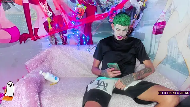 amazing group hot69 online show from 10.31.25