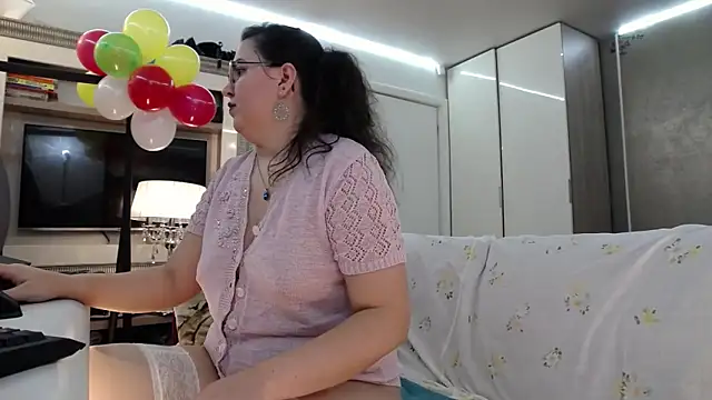 ILoveToFeelU online show from 12.22.25