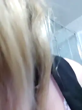 Mia Railey online show from 03.10.25