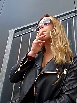 Mia Railey online show from 03.13.25