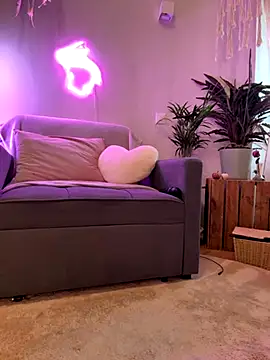 Mia Railey online show from 09.08.25