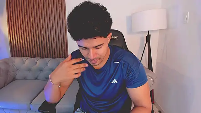 Snapshot of liam_collins21 chatting on 10.25.25 liam collins21 online show from 10.25.25