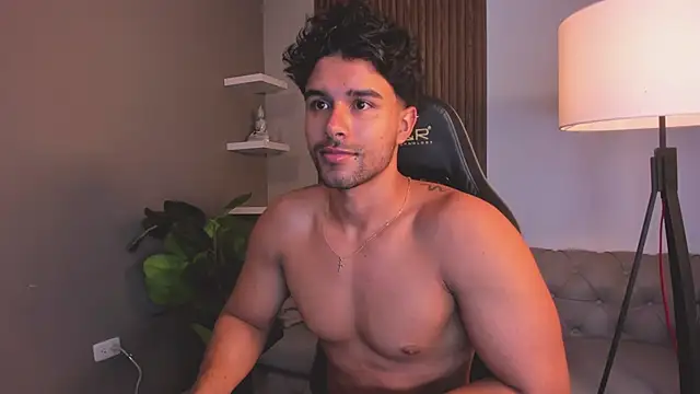 liam collins21 online show from 04.13.26