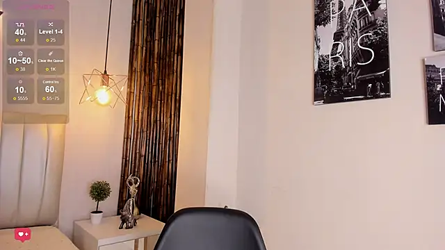 Aria Reid online show from 12.10.24