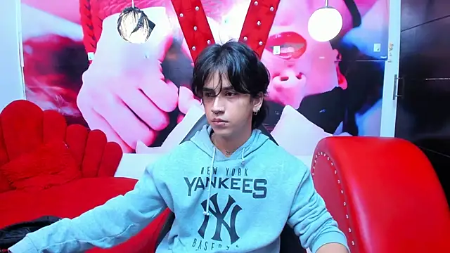 Snapshot of alex_477 chatting on 02.10.26 alex 477 online show from 02.10.26